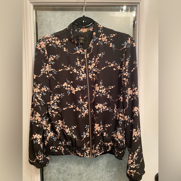 Dalia Tops - Floral Jacket Blouse size small.